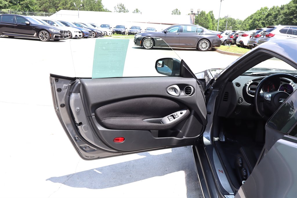 2011 Nissan 370Z - $20,995