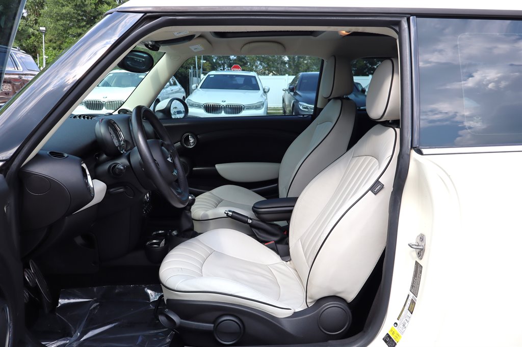 2012 MINI Cooper - $8,995