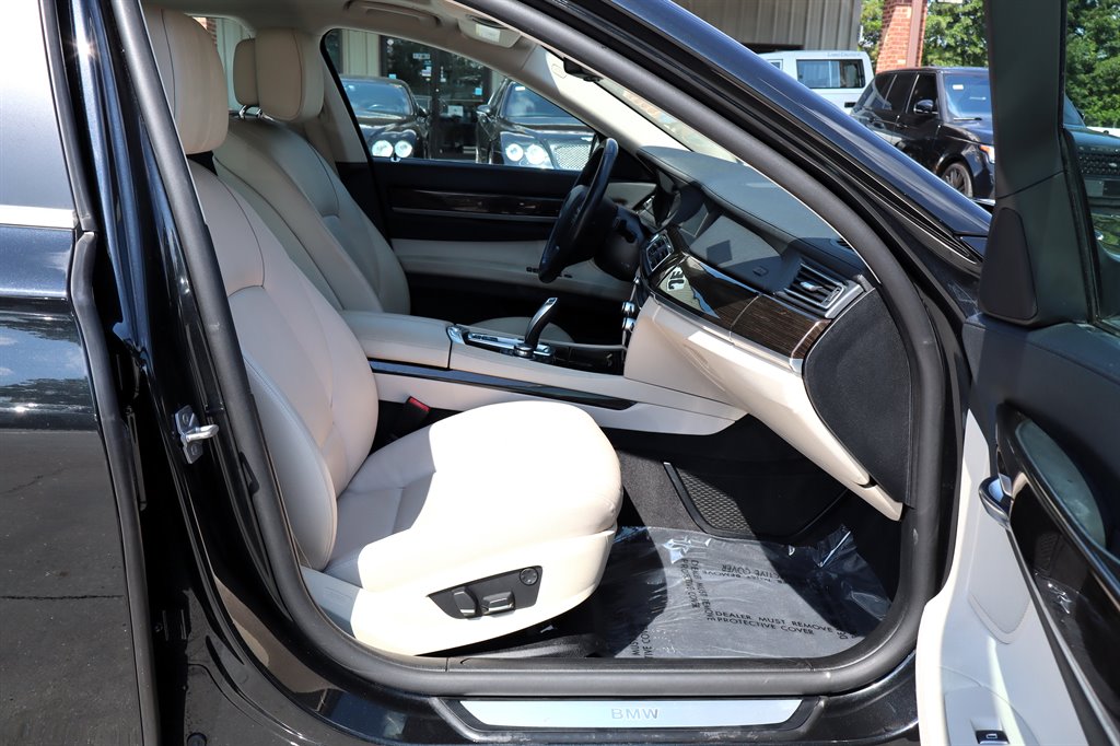 2012 BMW 7 Series - $10,995