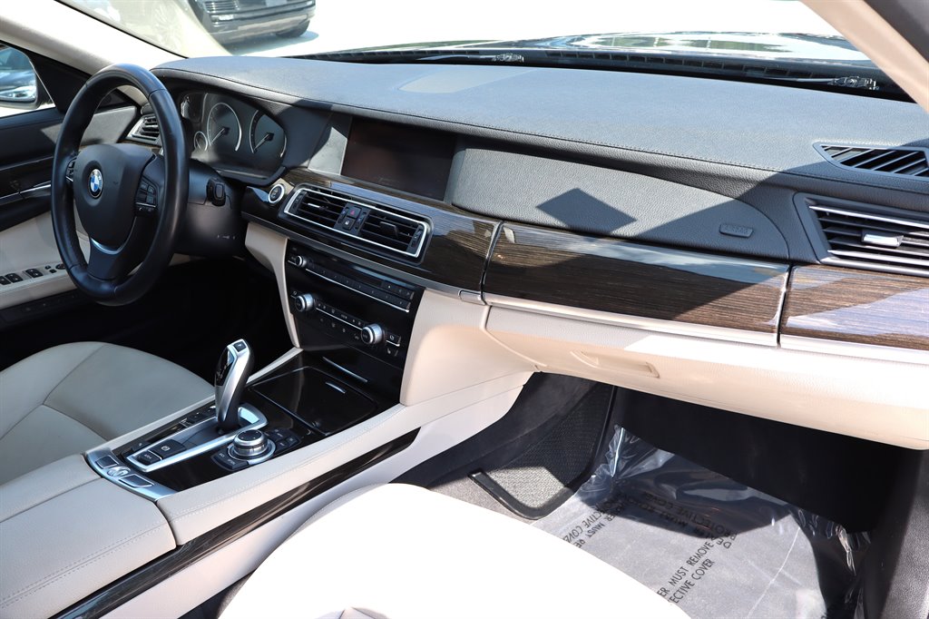 2012 BMW 7 Series - $10,995