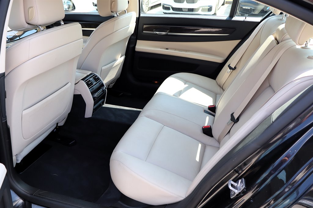 2012 BMW 7 Series - $10,995