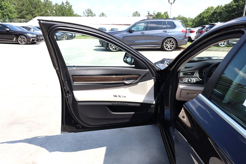 2012 BMW 7 Series - $10,995