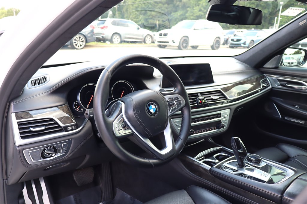 2016 BMW 750i - $17,995