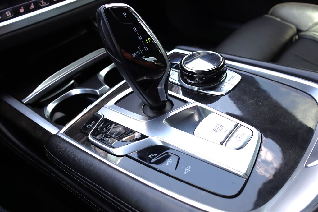 2016 BMW 750i - $17,995