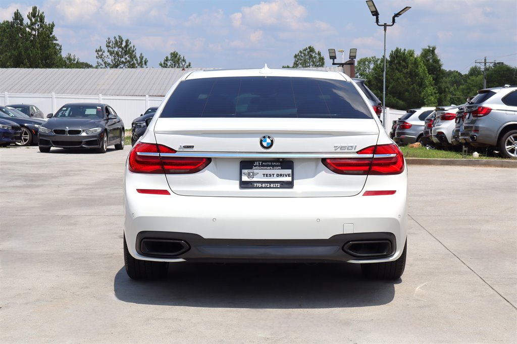 2016 BMW 750i - $17,995