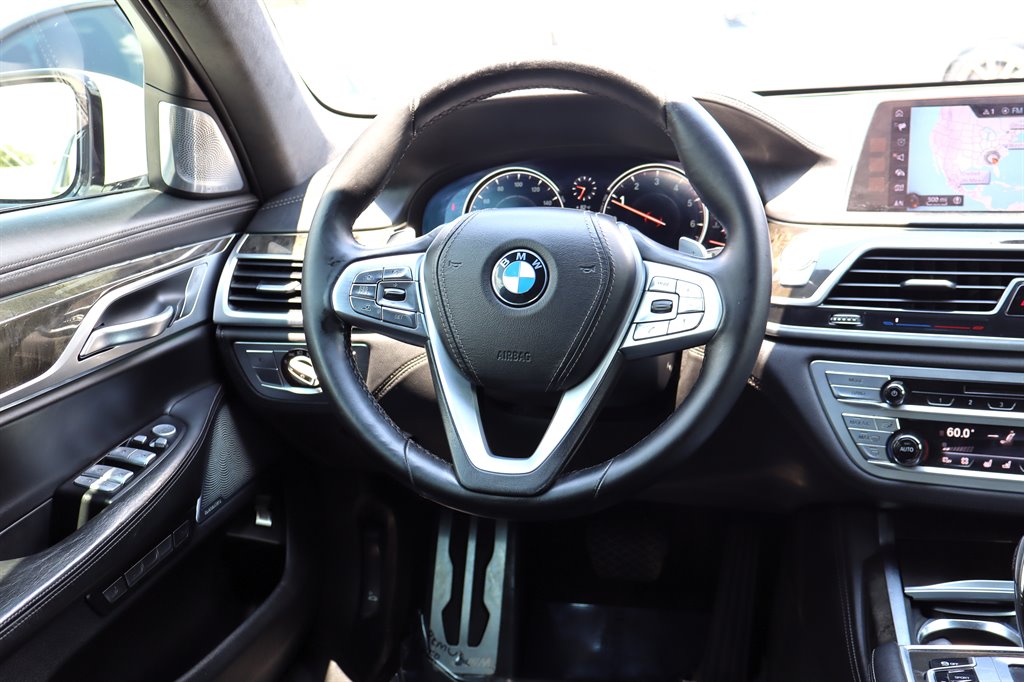 2016 BMW 750i - $17,995