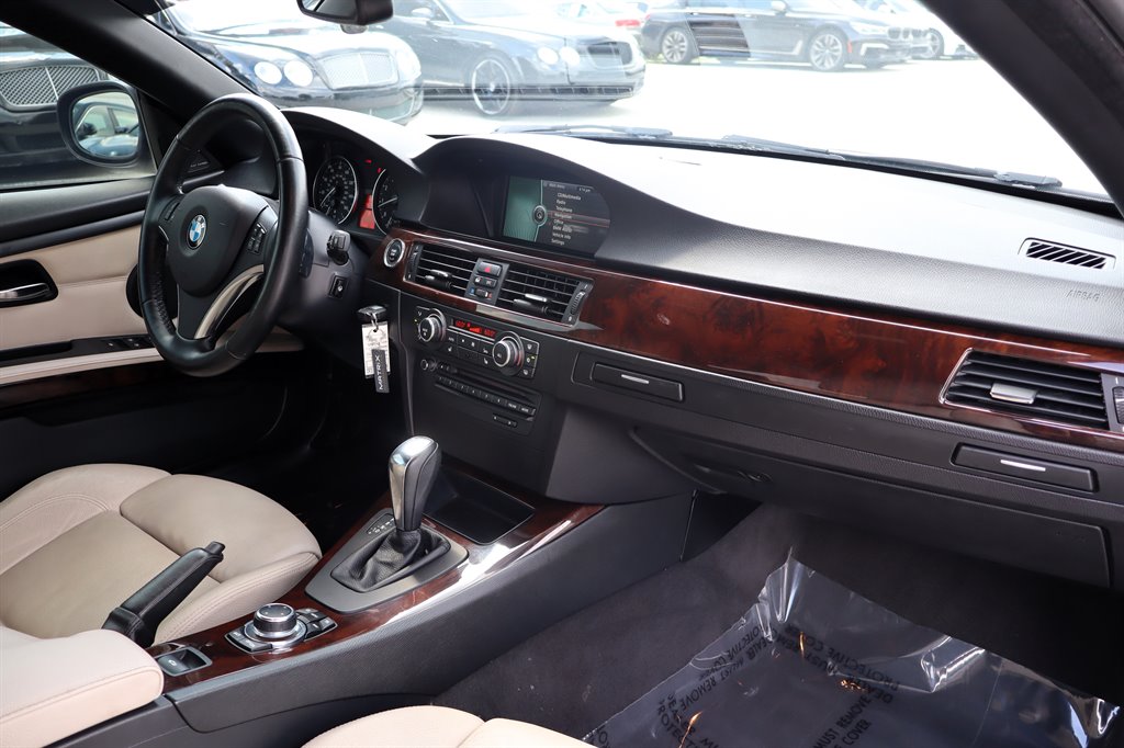 2011 BMW 3 Series - $12,995