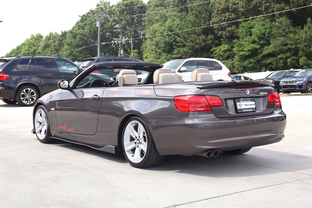 2011 BMW 3 Series - $12,995