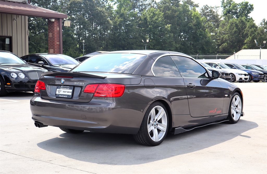 2011 BMW 3 Series - $12,995