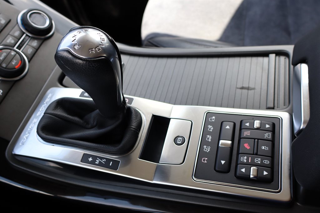 2012 Land Rover Range Rover Sport - $16,995
