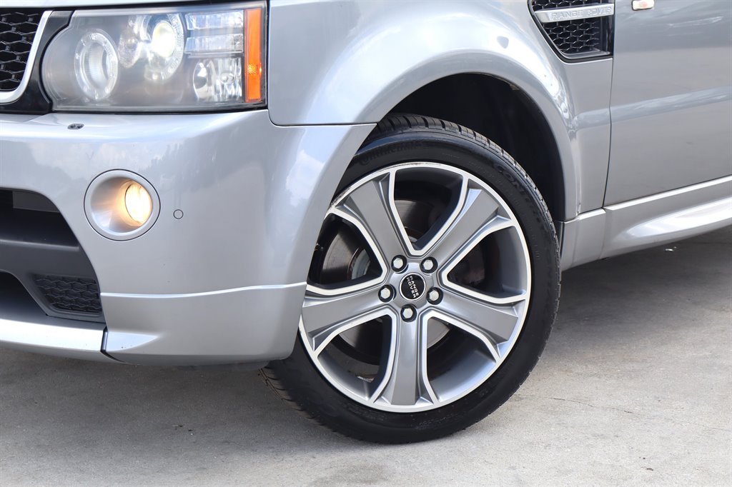 2012 Land Rover Range Rover Sport - $16,995