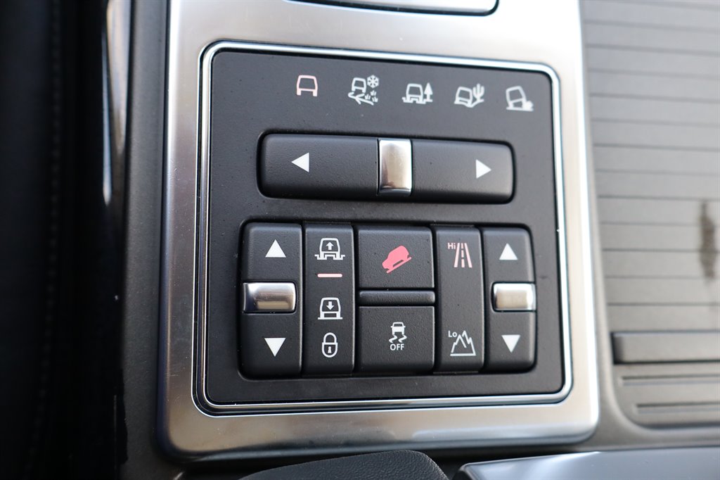 2012 Land Rover Range Rover Sport - $16,995