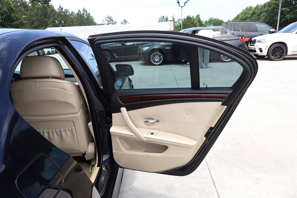 2008 BMW 550i - $11,995