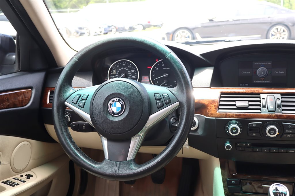 2008 BMW 550i - $11,995