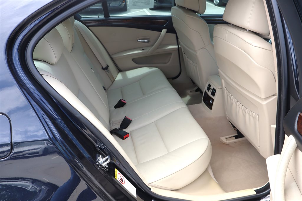 2008 BMW 550i - $11,995