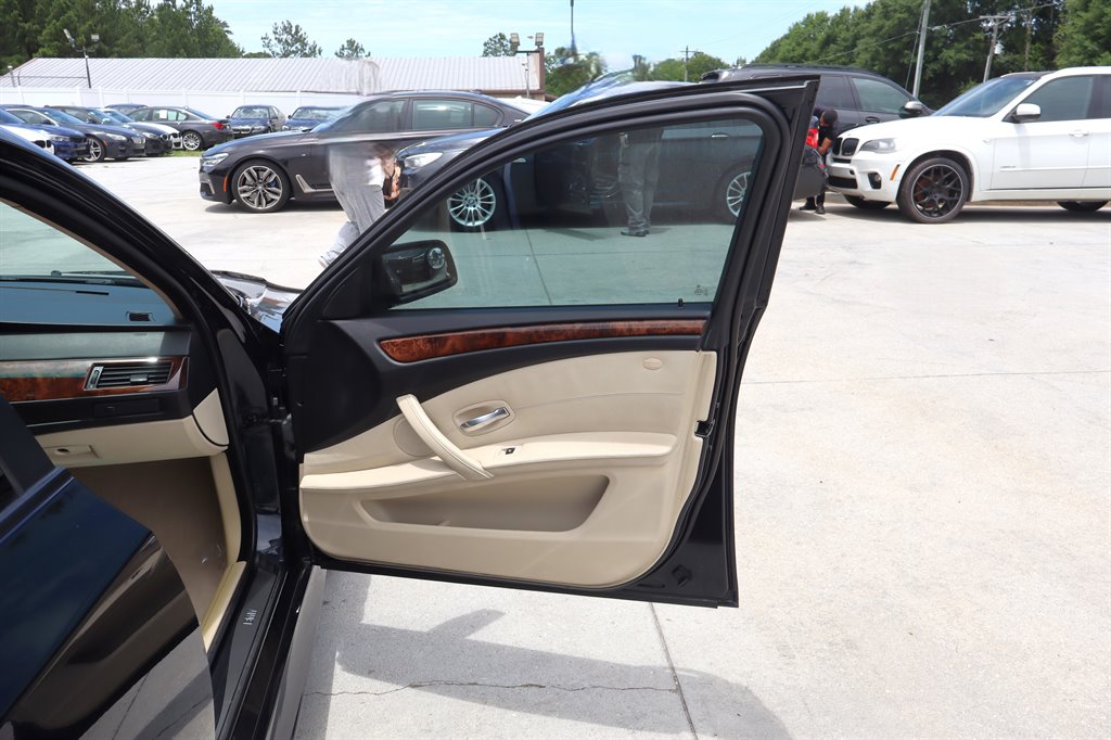2008 BMW 550i - $11,995