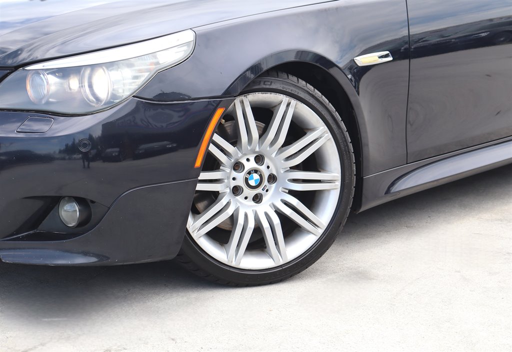 2008 BMW 550i - $11,995