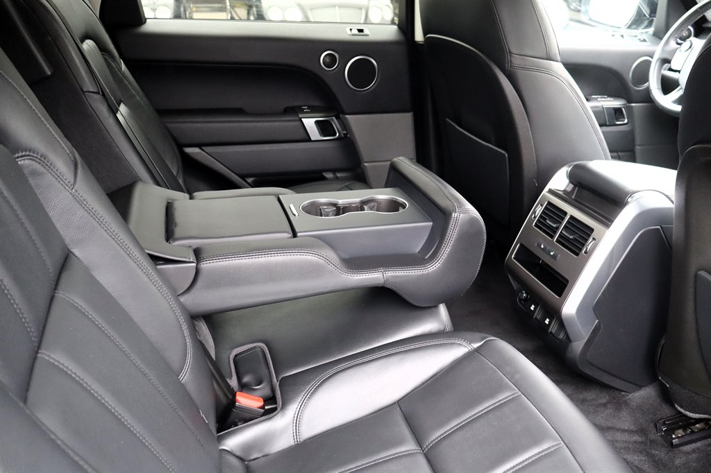 2018 Land Rover Range Rover Sport - $24,995