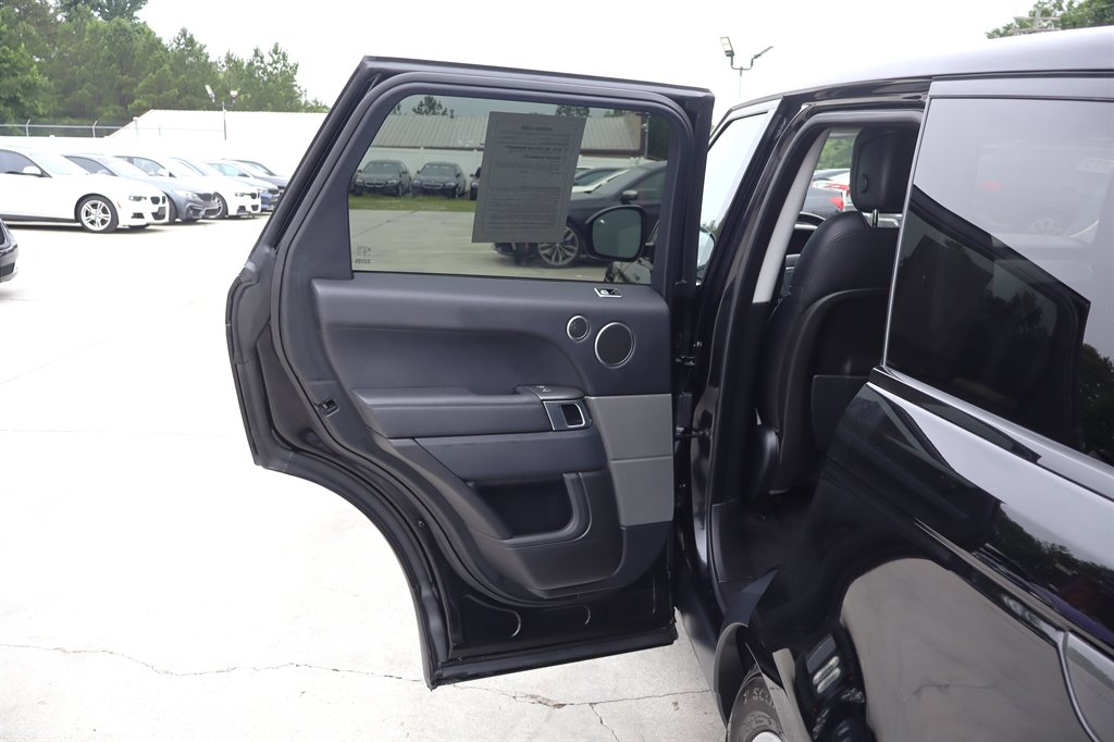 2018 Land Rover Range Rover Sport - $24,995