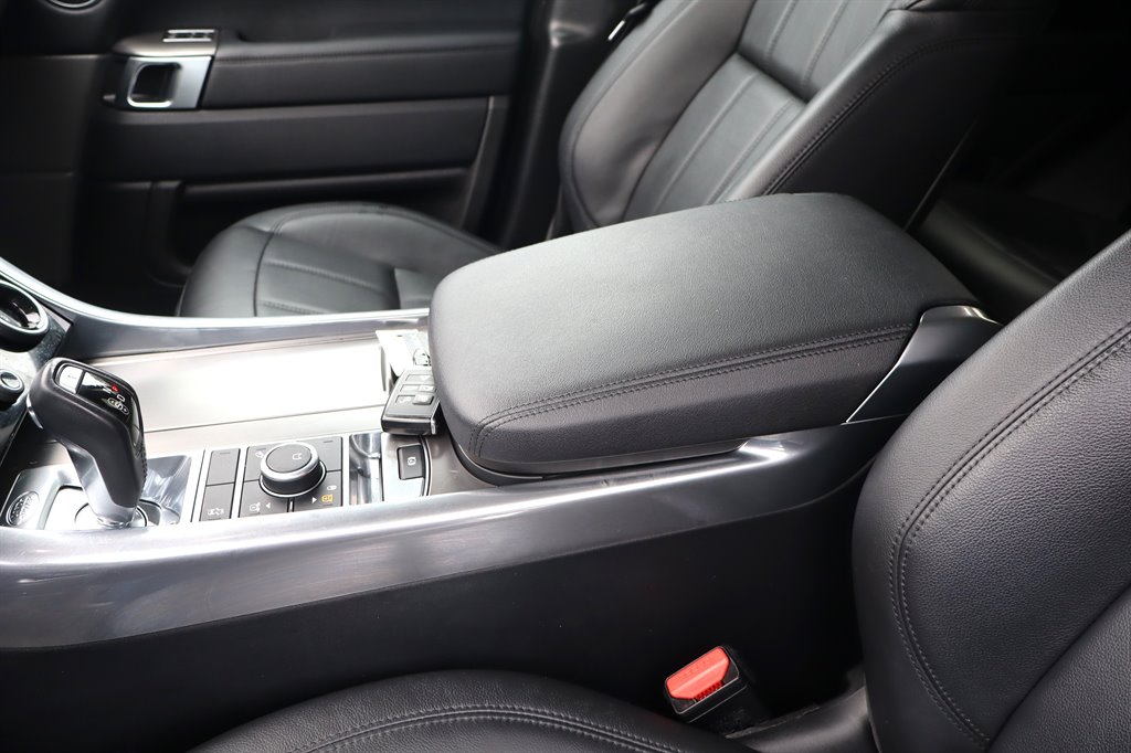 2018 Land Rover Range Rover Sport - $24,995
