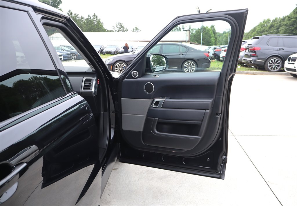2018 Land Rover Range Rover Sport - $24,995