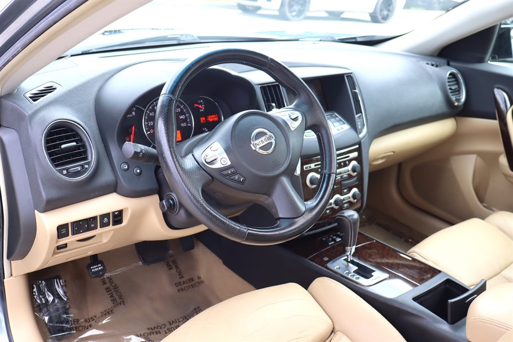 2009 Nissan Maxima - $7,995