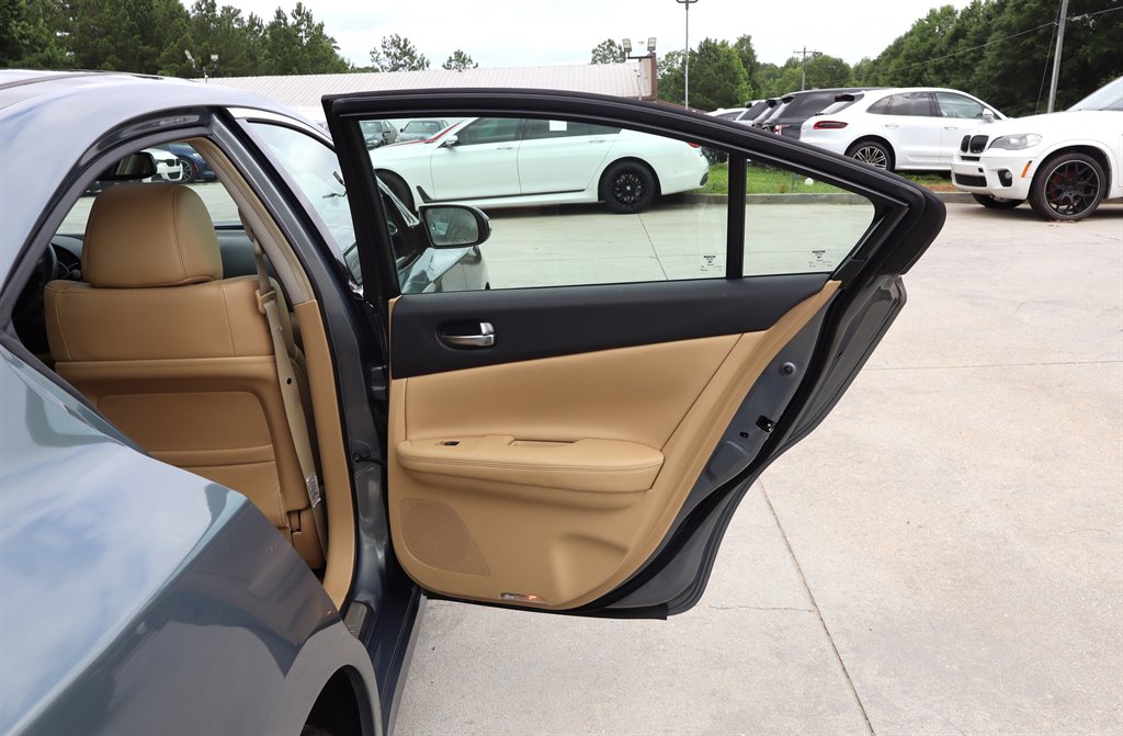 2009 Nissan Maxima - $7,995