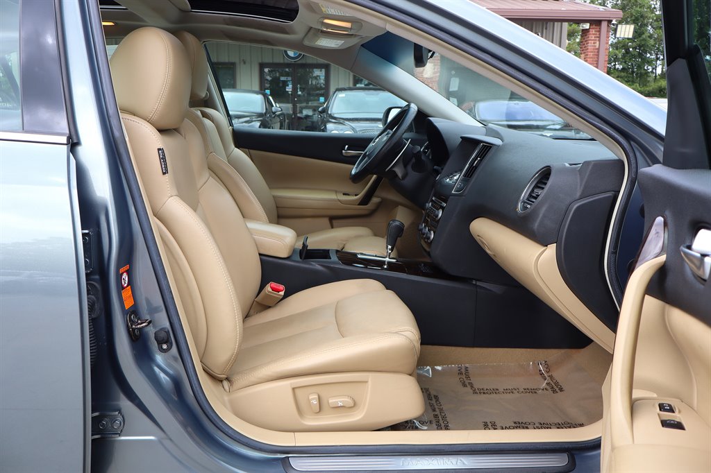2009 Nissan Maxima - $7,995