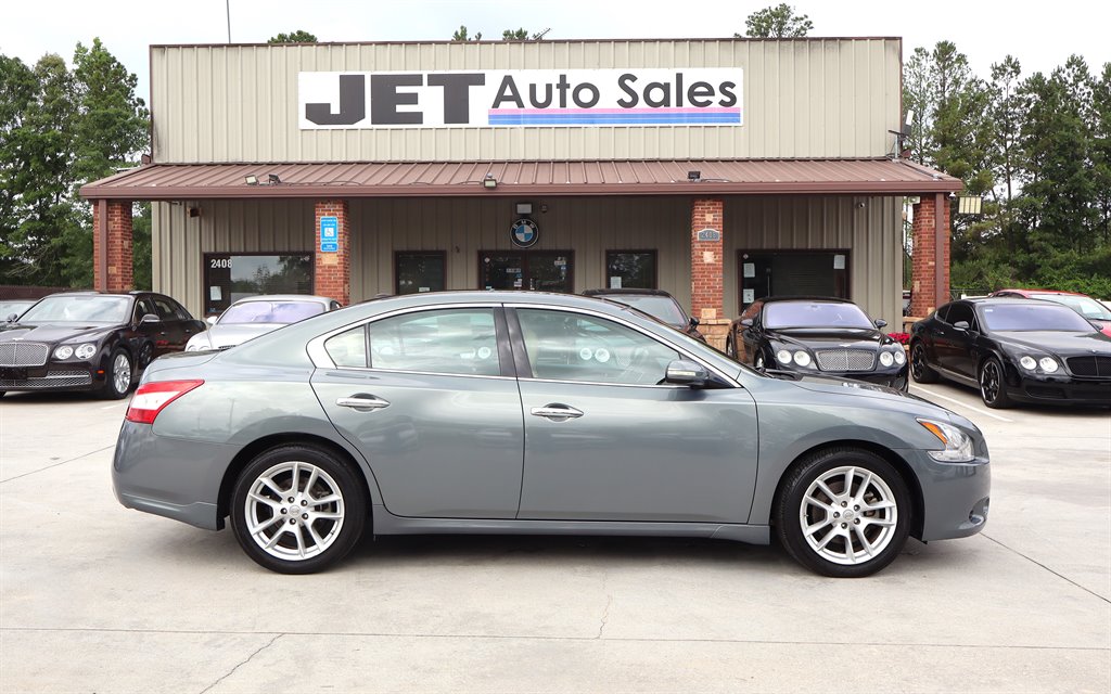 2009 Nissan Maxima - $7,995