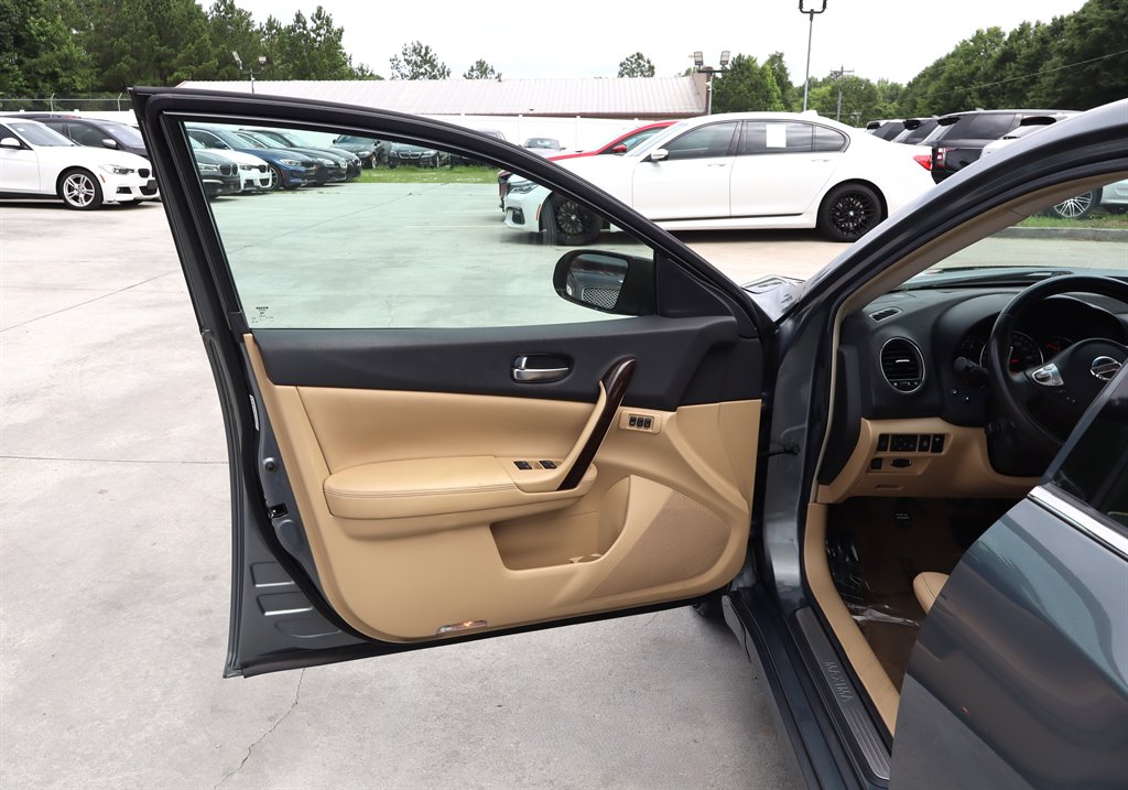 2009 Nissan Maxima - $7,995