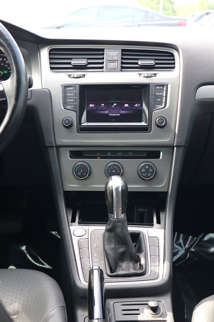 2015 Volkswagen Golf - $11,995