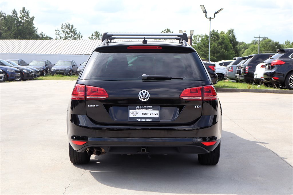 2015 Volkswagen Golf - $11,995