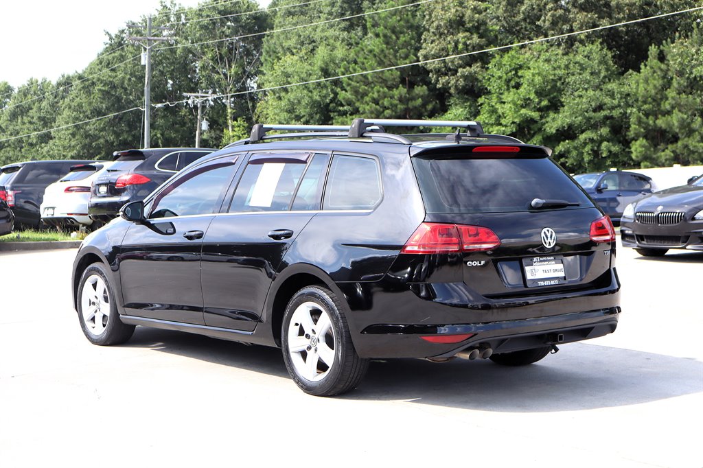 2015 Volkswagen Golf - $11,995