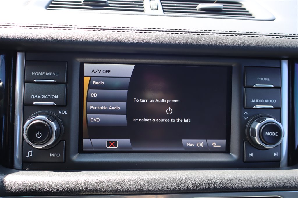2010 Land Rover Range Rover - $10,995