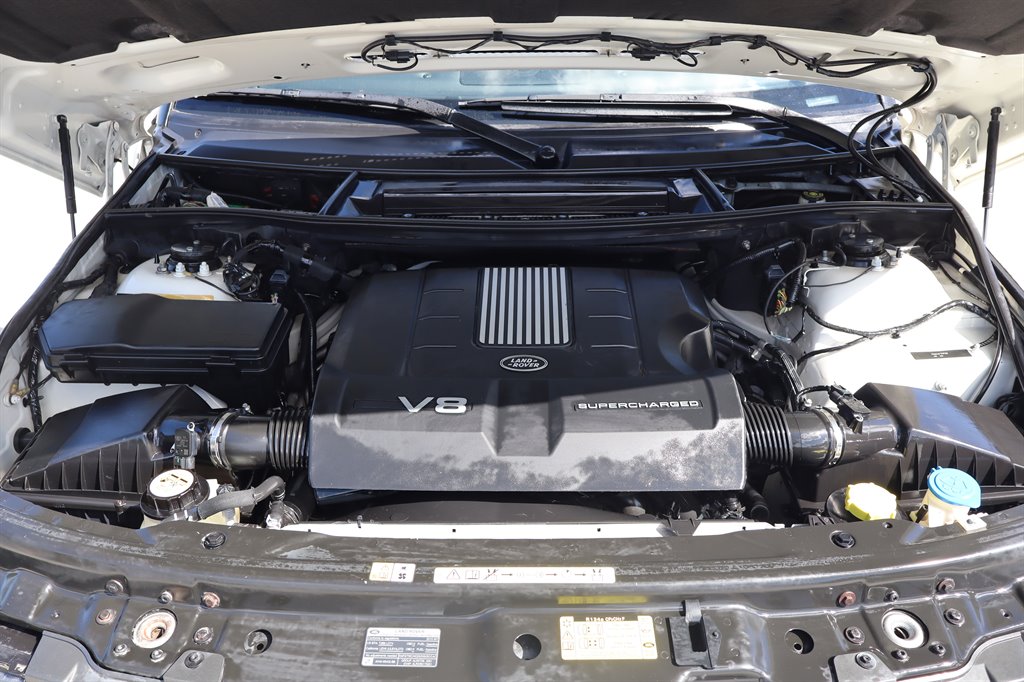 2010 Land Rover Range Rover - $10,995