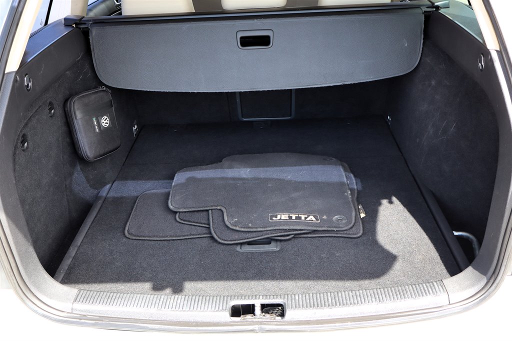 2011 Volkswagen Jetta - $6,995