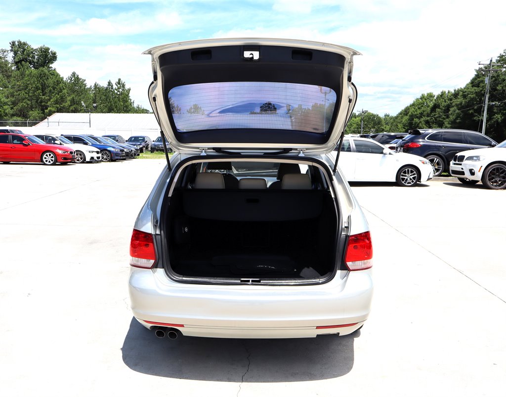 2011 Volkswagen Jetta - $6,995