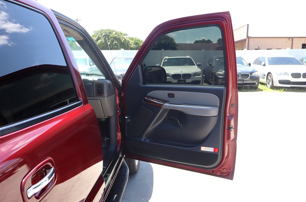 2002 Chevrolet Tahoe - $10,995