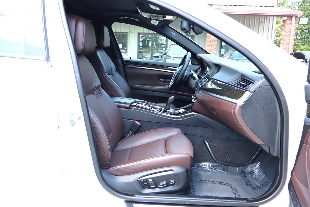 2015 BMW 5 Series - $12,995