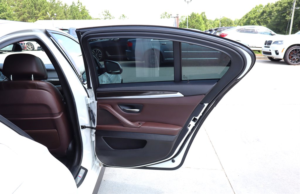 2015 BMW 5 Series - $12,995
