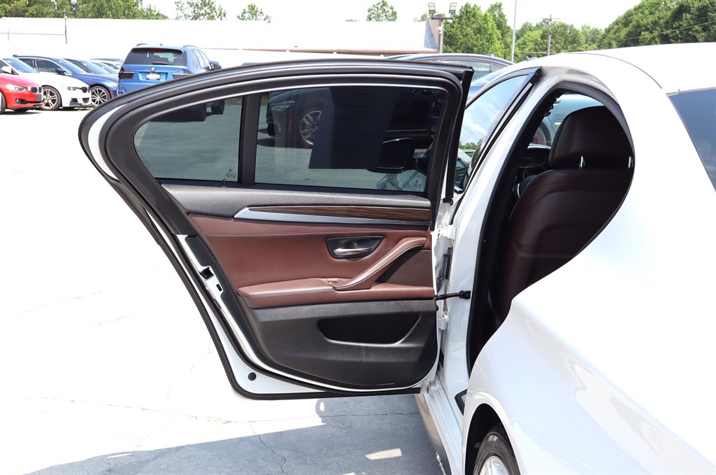 2015 BMW 5 Series - $12,995