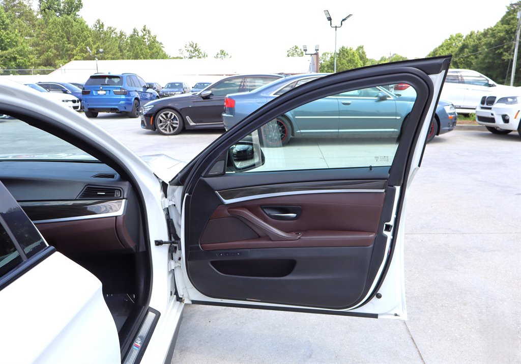 2015 BMW 5 Series - $12,995