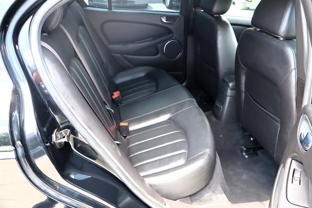2004 Jaguar X-Type - $12,995