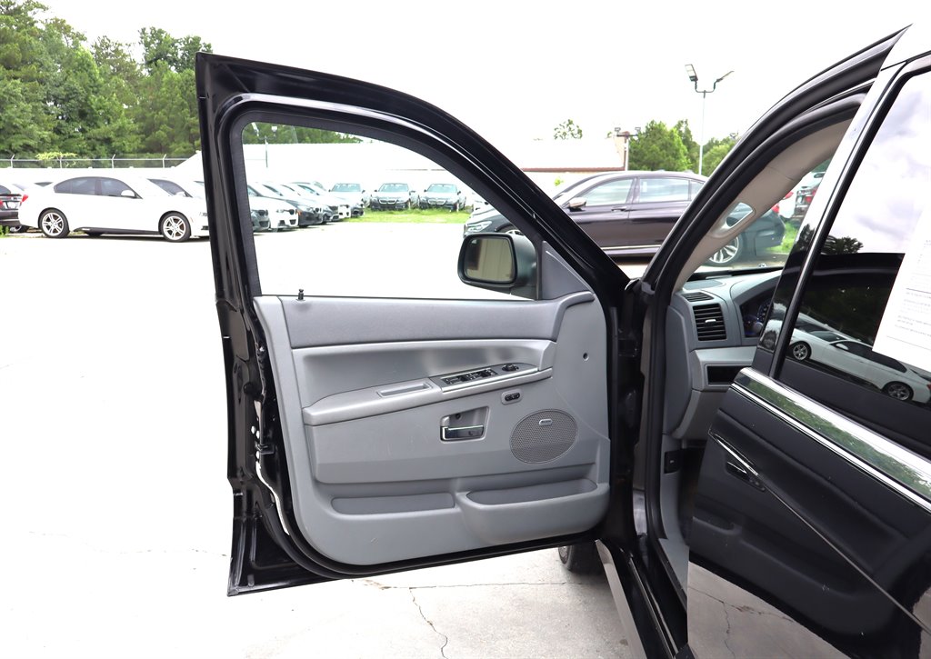 2007 Jeep Cherokee - $16,995