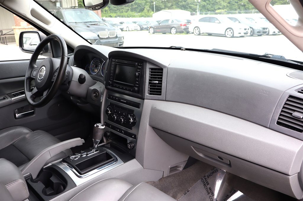 2007 Jeep Cherokee - $16,995