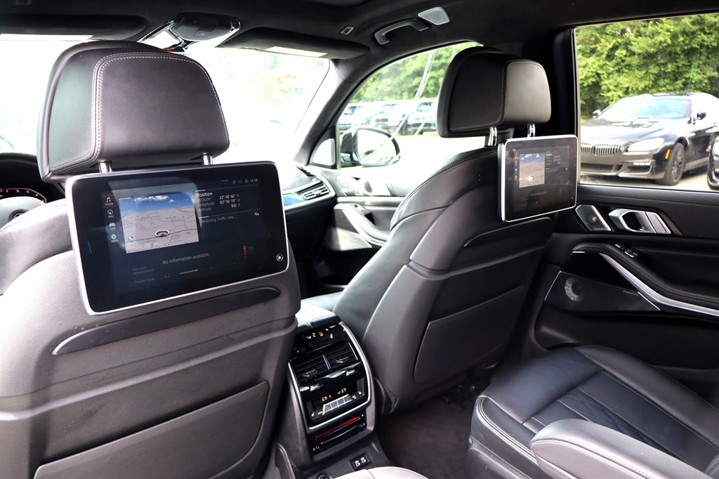 2020 BMW X7 - $27,995