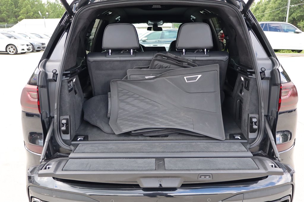 2020 BMW X7 - $27,995