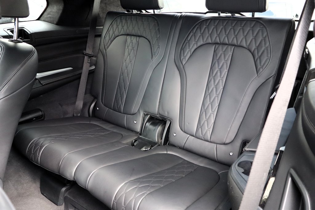 2020 BMW X7 - $27,995