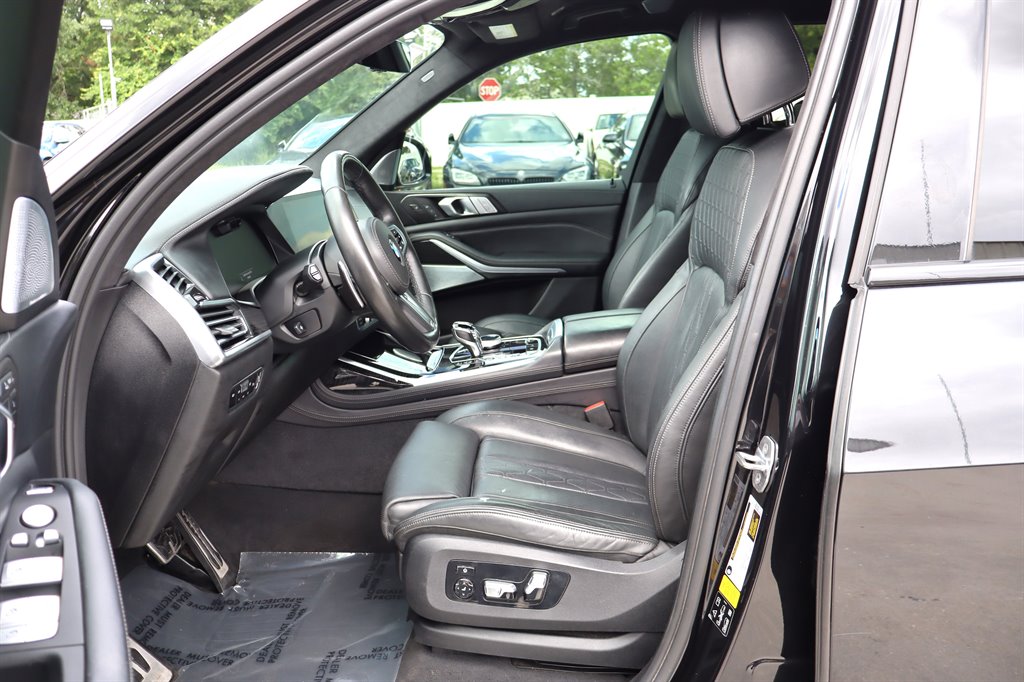 2020 BMW X7 - $27,995