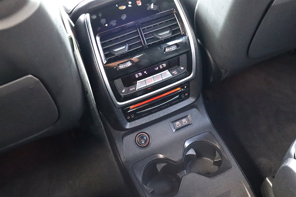 2020 BMW X7 - $27,995